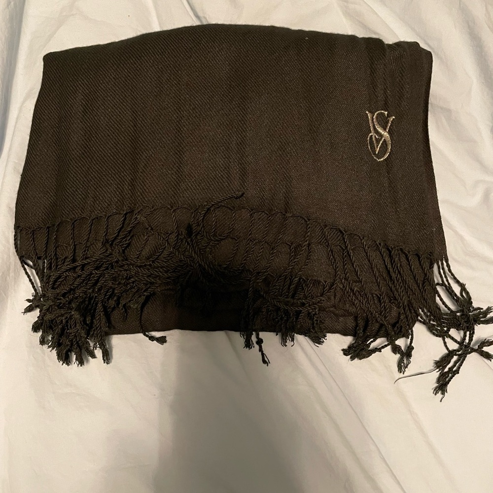 Victoria’s Secret “VS” Scarf, Black